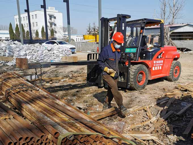 膠洲租賃站架管裝箱搬運(yùn)安裝現(xiàn)場(chǎng) 膠洲租賃站架管裝箱搬運(yùn)安裝現(xiàn)場(chǎng)